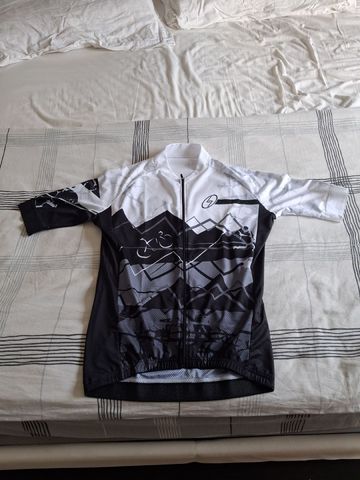 Used A2B Jersey 2024 bike — image 1 of 2