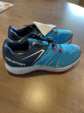 Used Salomon Trailrunning Shoes bike — image 4 of 7