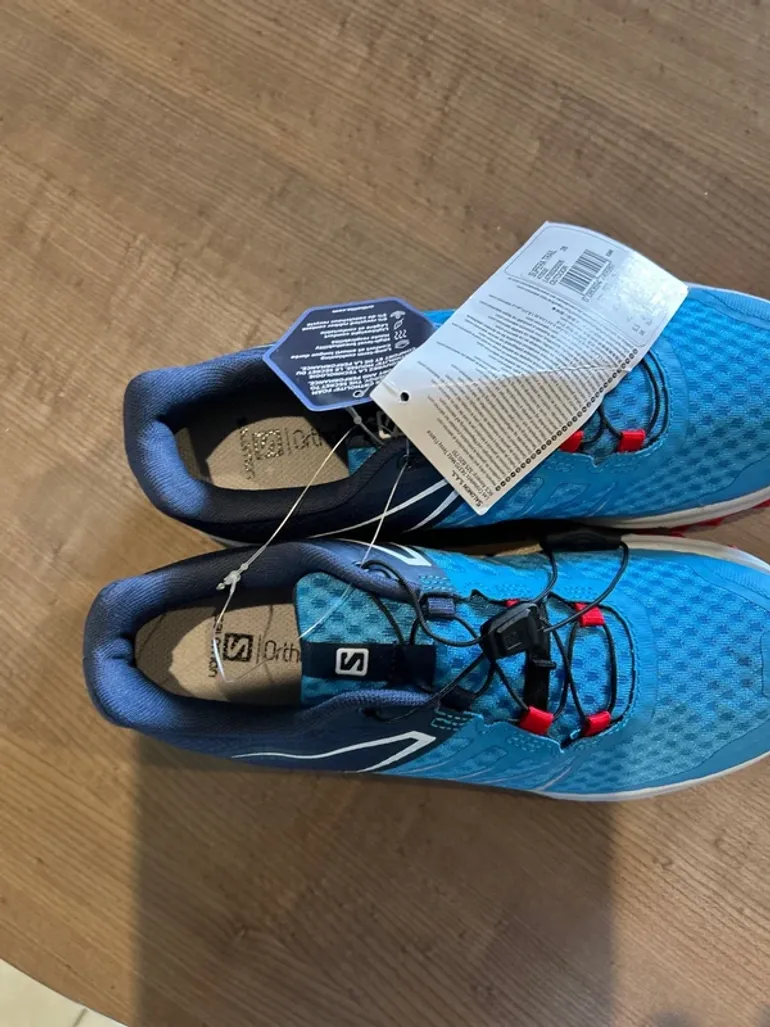 Used Salomon Trailrunning Shoes bike — image 3 of 7