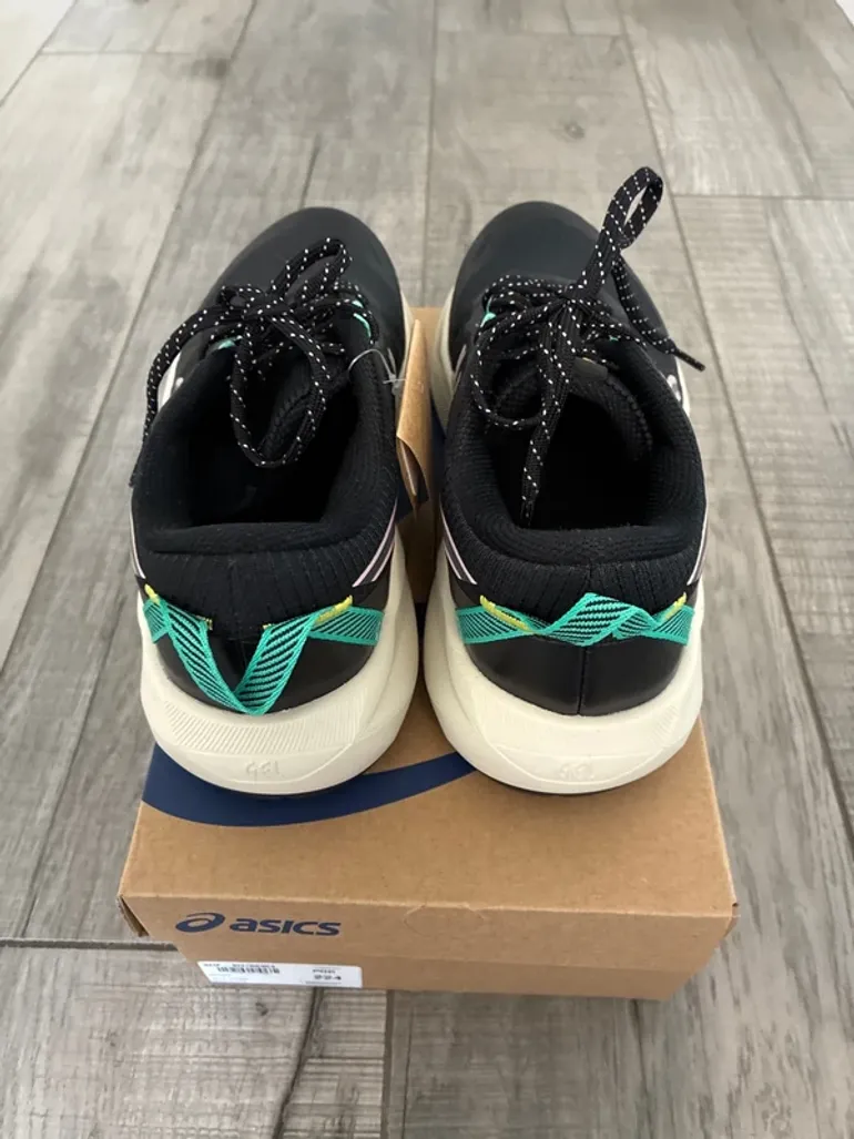 Used Asics Gel Venture bike — image 3 of 5