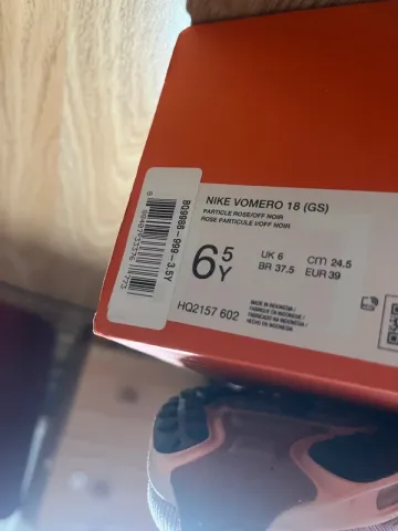 Käytetty Nike Vomero 18 bike — kuva 9 / 9