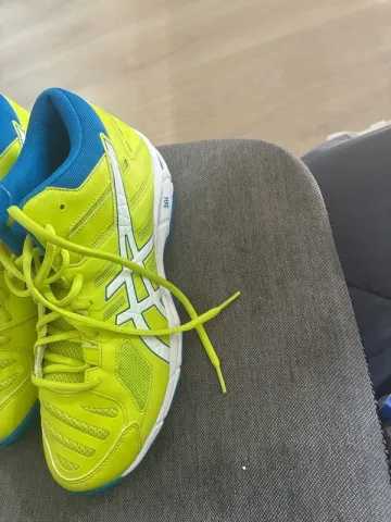 Used Asics Gel-Beyond 5 MT bike — image 2 of 3