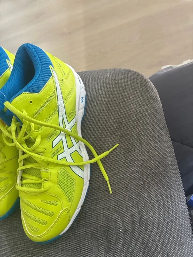 Used Asics Gel-Beyond 5 MT bike — image 2 of 3