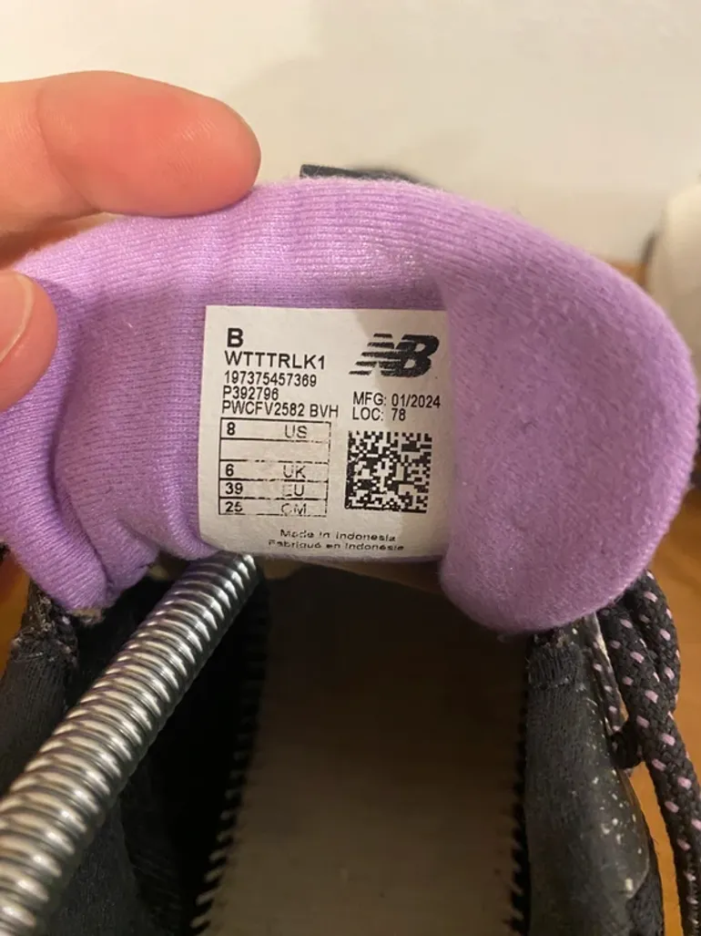 Used New Balance Tektrel bike — image 3 of 5
