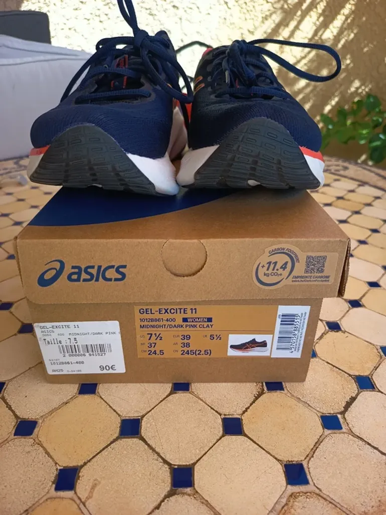 Used Asics Gel-Excite 11 bike — image 3 of 5