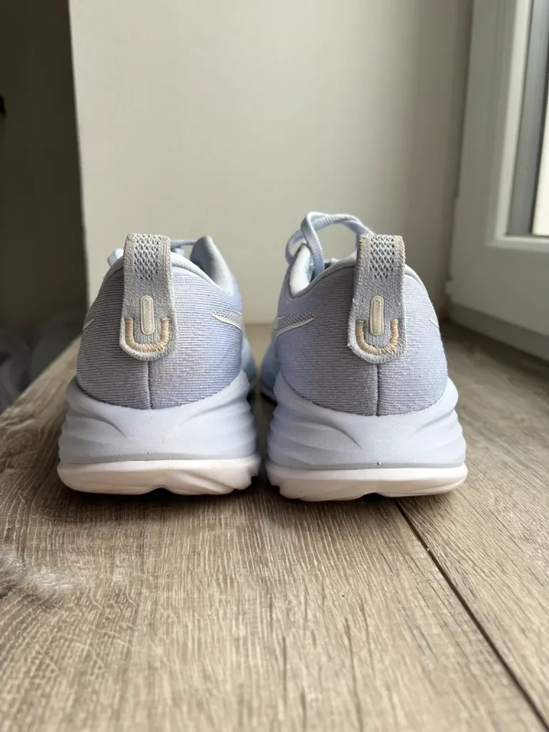 Used Asics Gel-Cumulus 27 bike — image 4 of 7