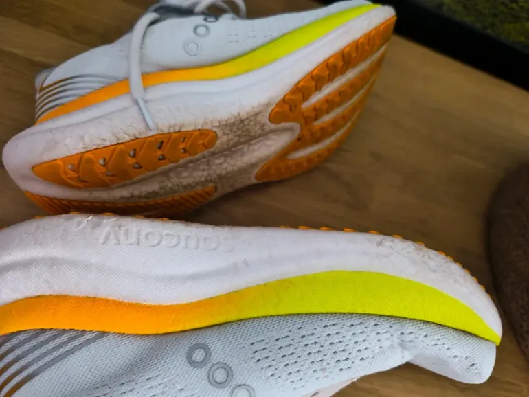 Used Saucony Triumph 23 bike — image 7 of 7