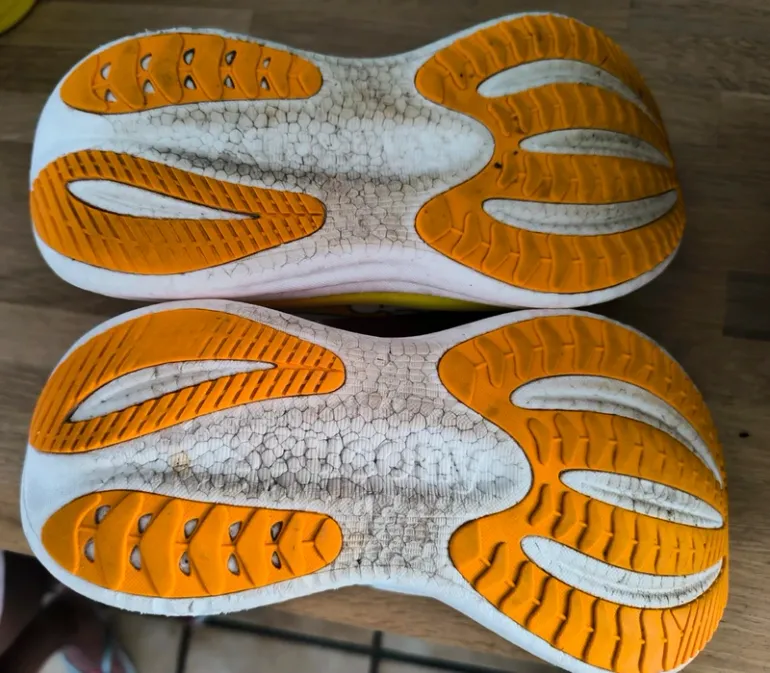 Used Saucony Triumph 23 bike — image 5 of 7