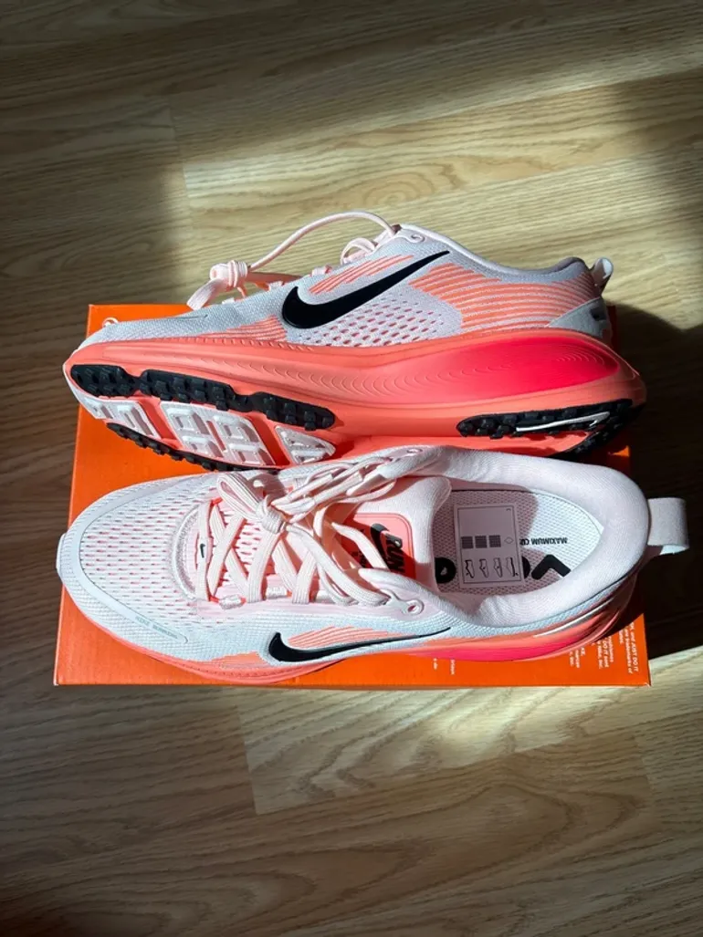 Used Nike Vomero 18 bike — image 3 of 8