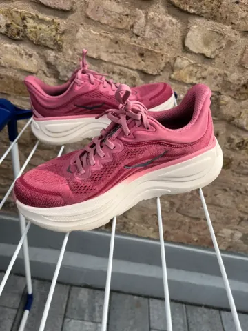 Hoka Bondi 9 bike d'occasion — image 12 sur 14