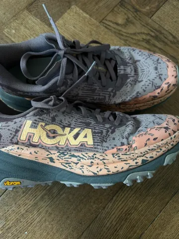 Gebrauchtes Hoka Speedgoat 6 GTX bike — Bild 4 von 4