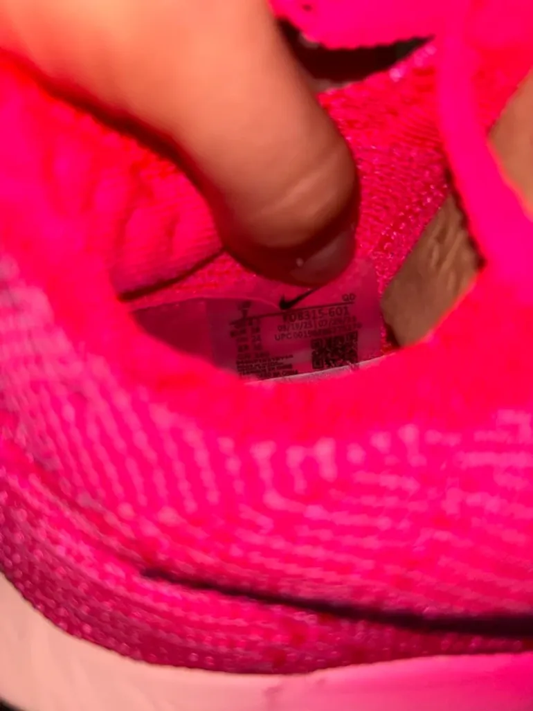 Used Nike Air Zoom Alphafly Next% 3 bike — image 5 of 7