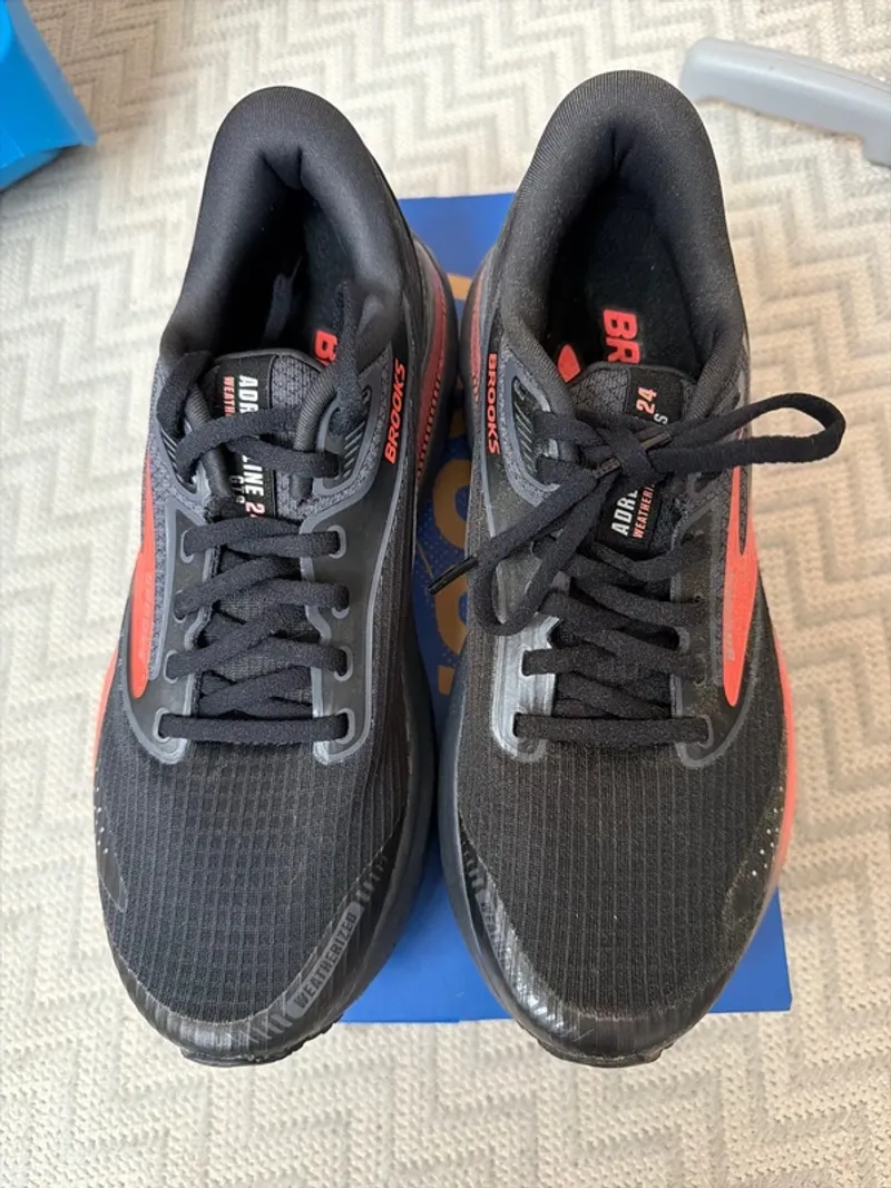 Brooks Adrenaline GTS24 Running Shoes d'occasion