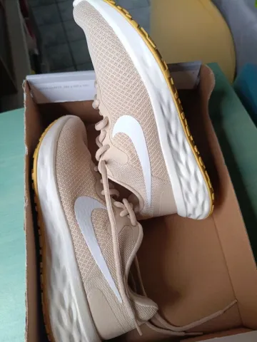 Used Nike Revolution 6 bike — image 1 of 4