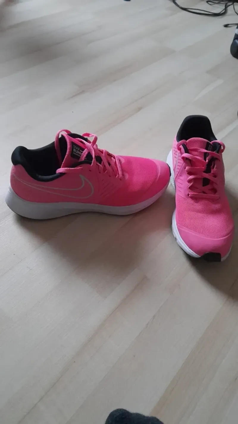 Tweedehands Nike Laufschuhe Running Shoes