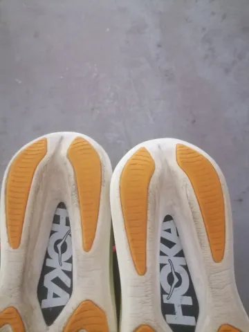 Hoka Rocket X2 bike d'occasion — image 4 sur 9