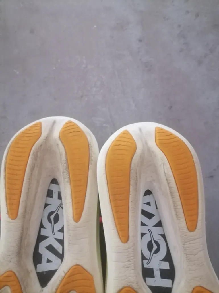 Hoka Rocket X2 bike d'occasion — image 4 sur 9