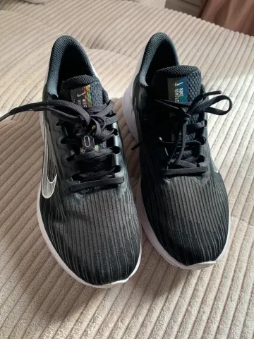 Tweedehands Nike Running Shoes bike — afbeelding 1 van 6