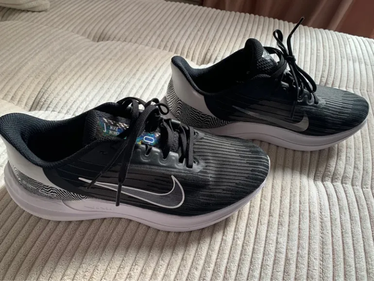 Tweedehands Nike Running Shoes bike — afbeelding 2 van 6