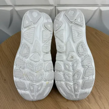 Used Hoka Clifton 10 bike — image 7 of 8