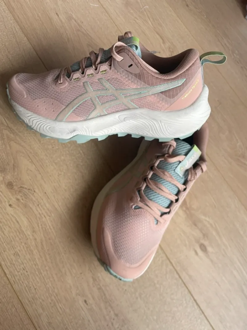 Tweedehands Asics Trabucura 3 Running Shoes