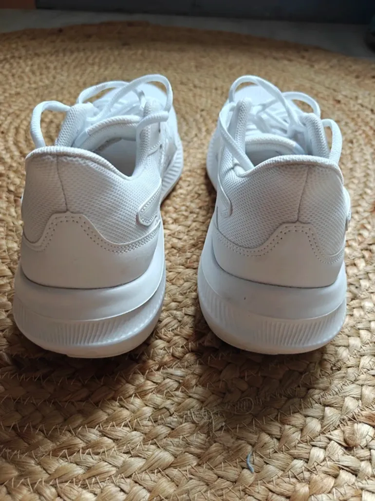 Used Asics Jolt 4 bike — image 4 of 7