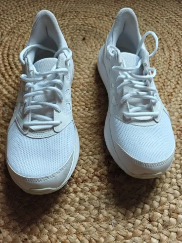 Used Asics Jolt 4 bike — image 3 of 7