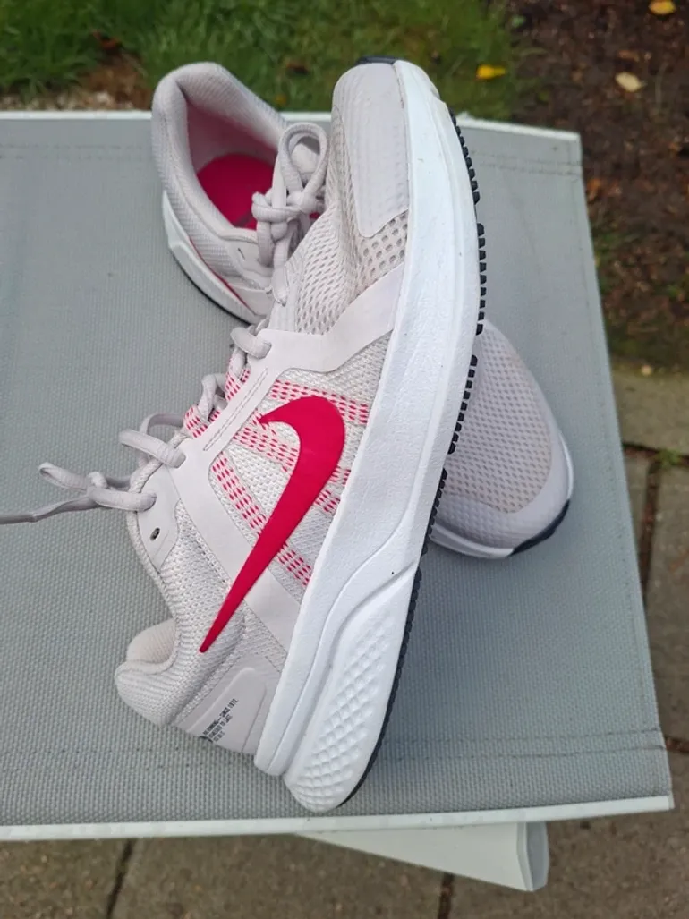 Used Nike Laufschuhe bike — image 2 of 4