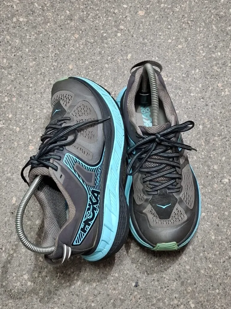 Used Hoka Sneakers da corsa bike — image 7 of 15