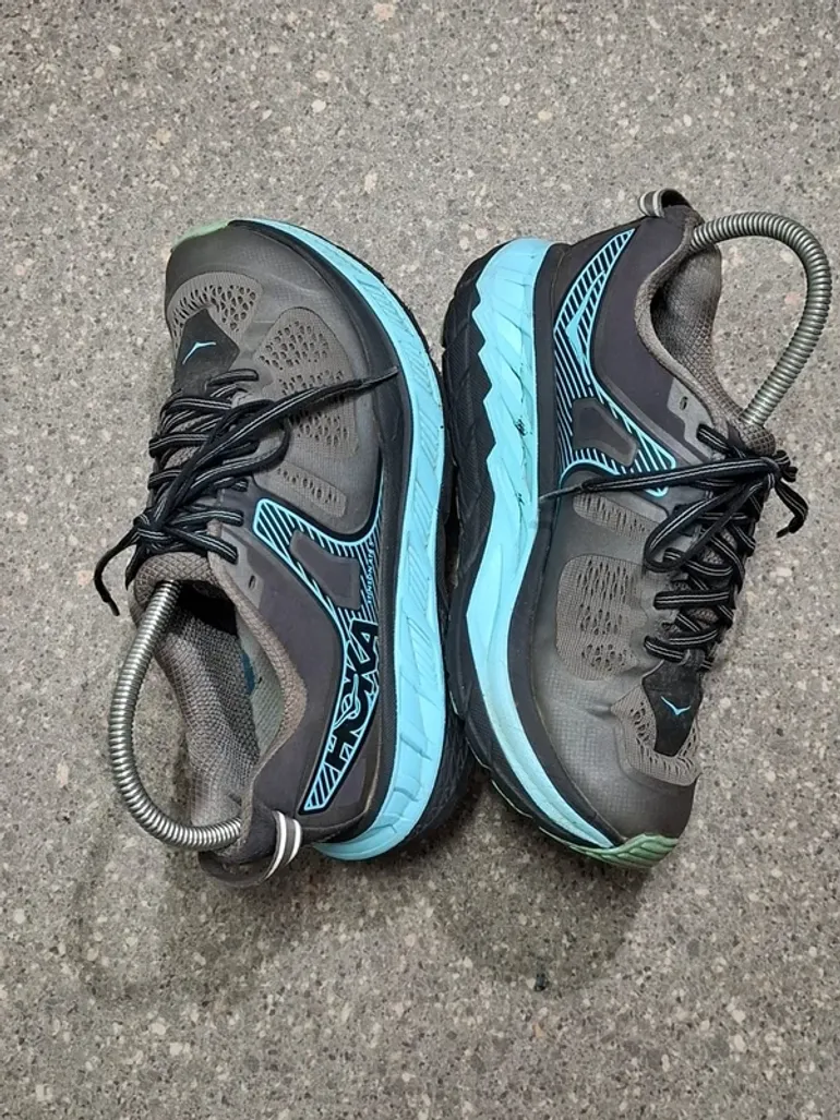 Used Hoka Sneakers da corsa bike — image 12 of 15