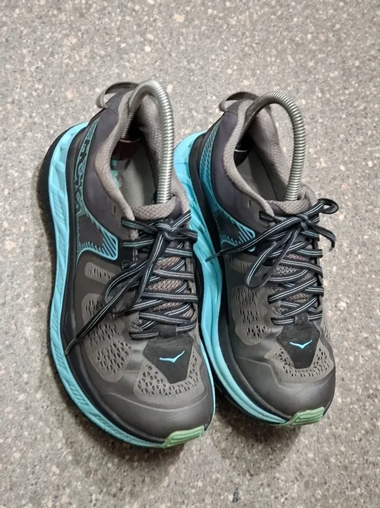 Used Hoka Sneakers da corsa bike — image 10 of 15