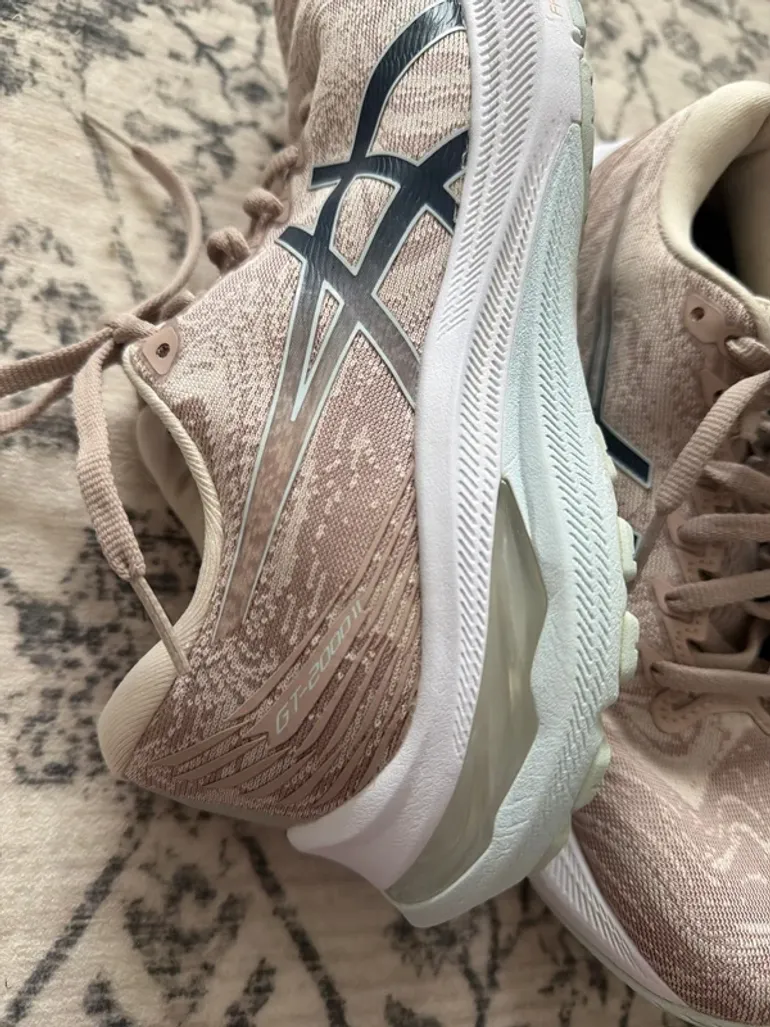 Used Asics GT 2000 bike — image 7 of 7