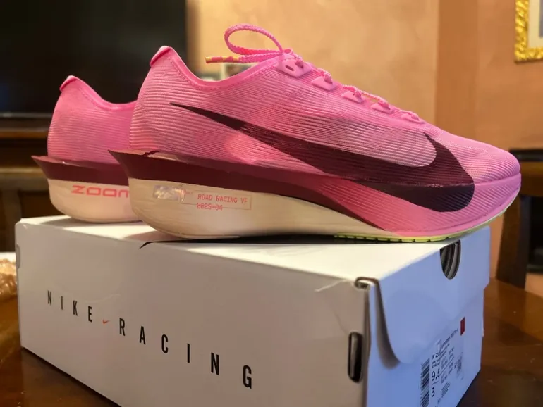 Used Nike Vaporfly 4 bike — image 7 of 12