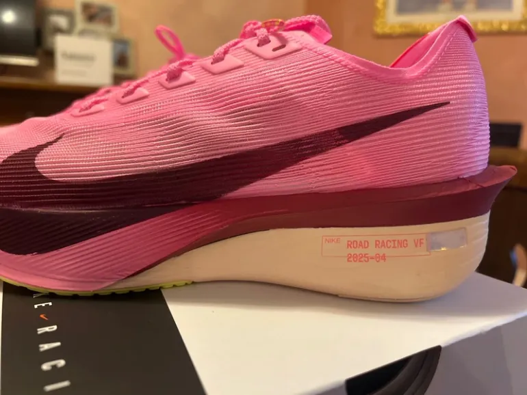 Used Nike Vaporfly 4 bike — image 6 of 12