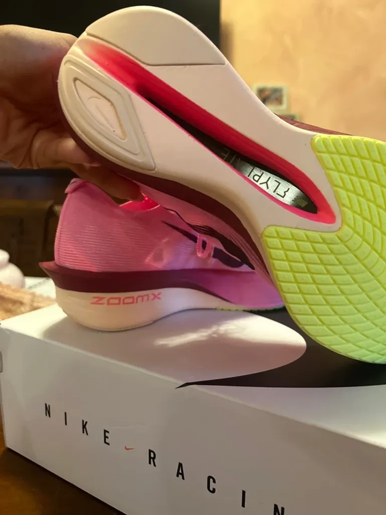 Used Nike Vaporfly 4 bike — image 2 of 12