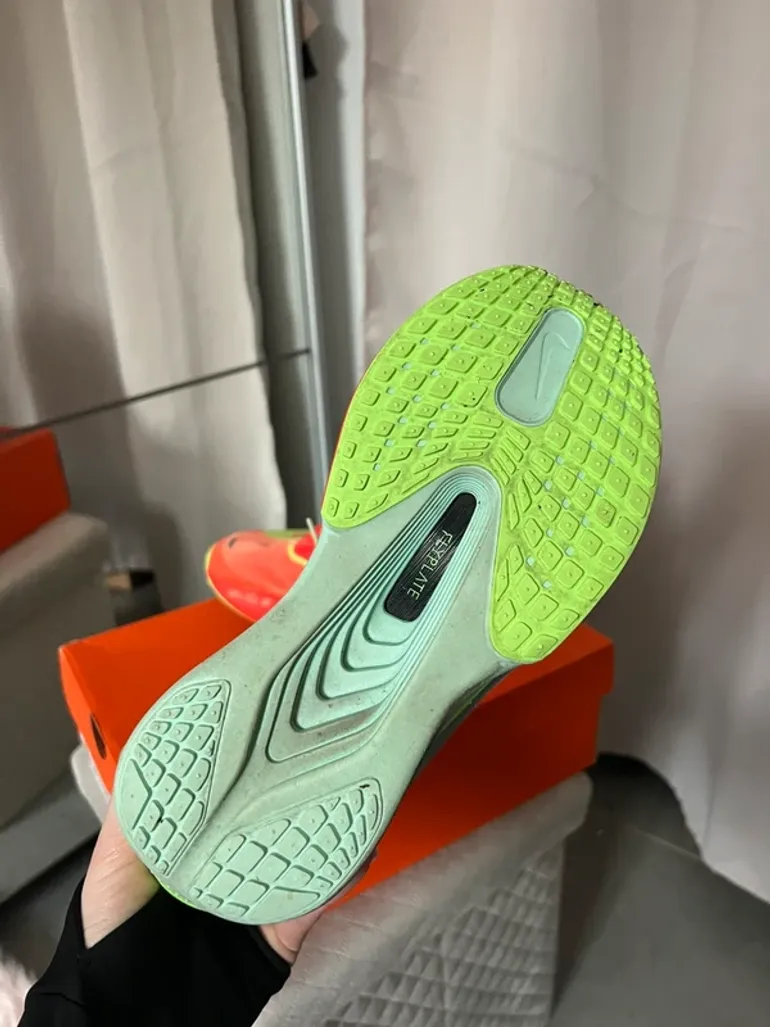 Used Nike Zoom Fly 6 bike — image 4 of 8