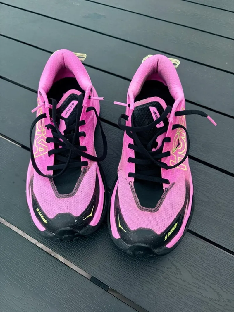 Used Rose Marathe Running Shoes