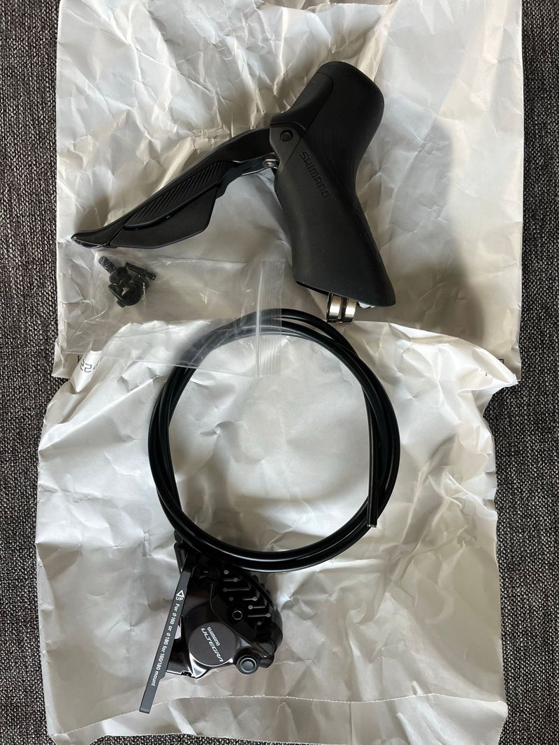 Używany Shimano Ultegra ST-R8170 Di2 12 speed left shifter + BR-R8170 Drivetrain & Pedals