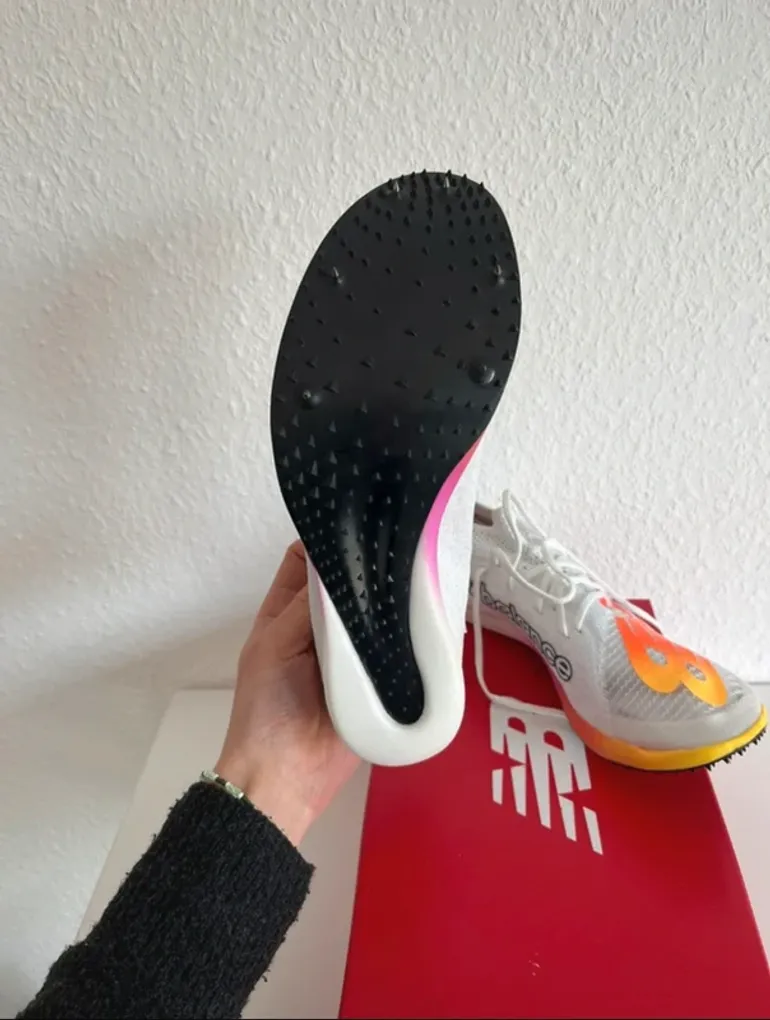 Used New Balance MD-X v2 bike — image 4 of 4