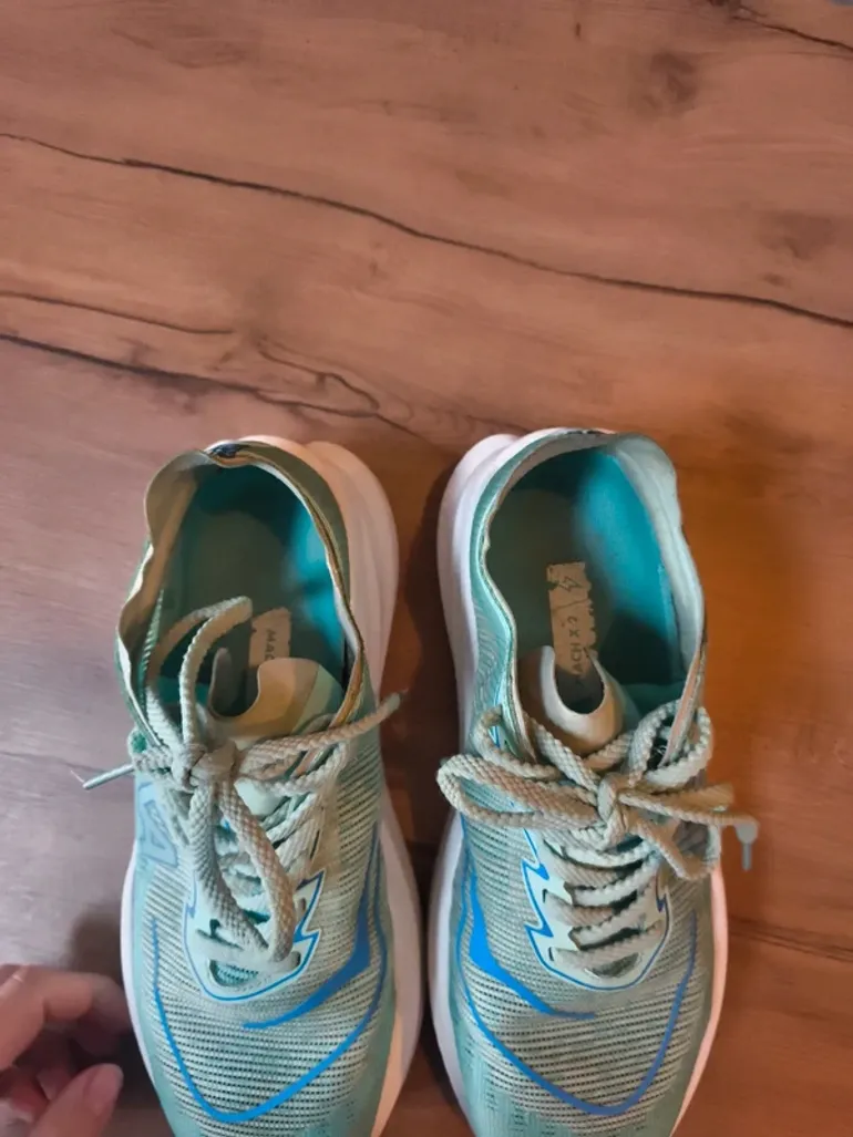 Použité Hoka Match X2 bike — obrázek 5 z 6