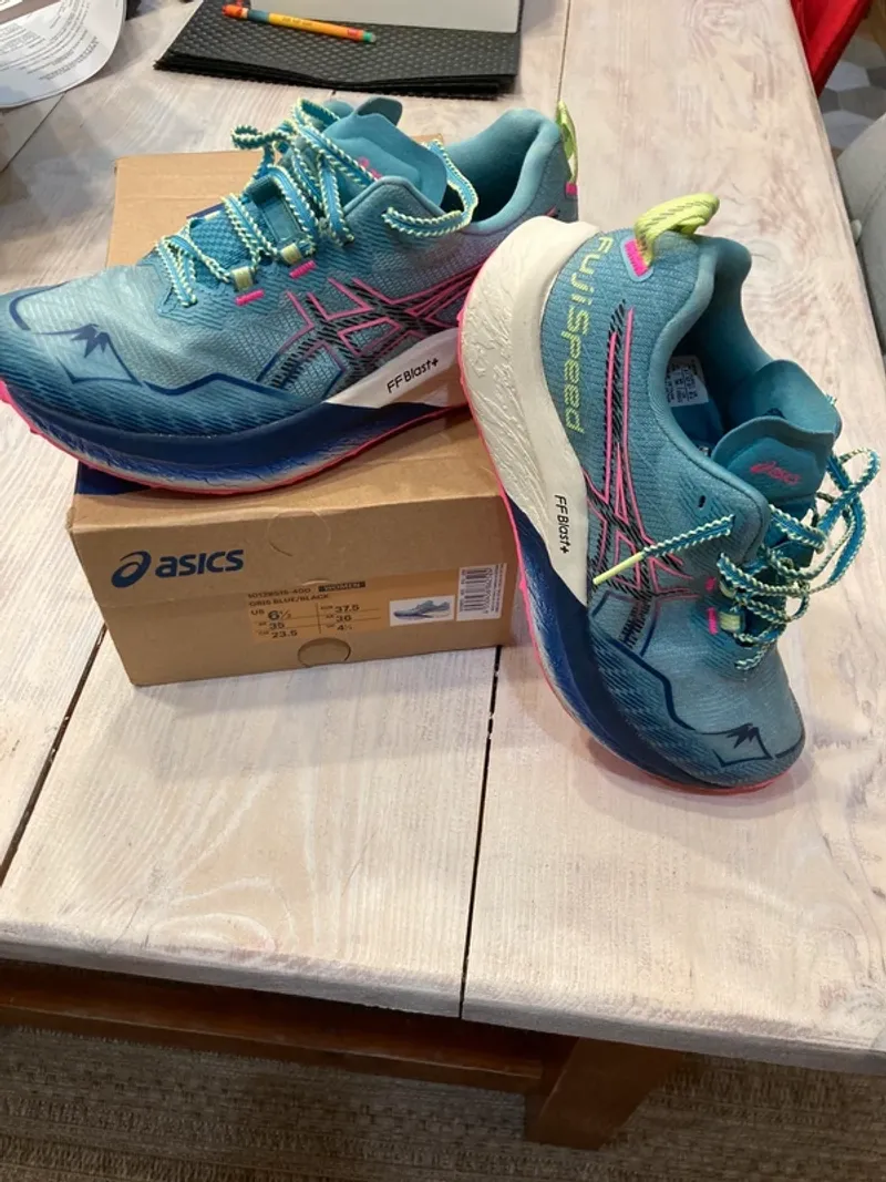 Used Asics Fujspeed 2 Running Shoes