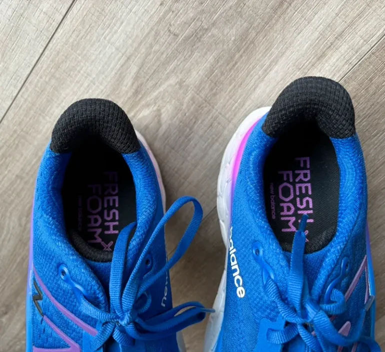 Used New Balance Fresh Foam X More v4 bike — image 6 of 7