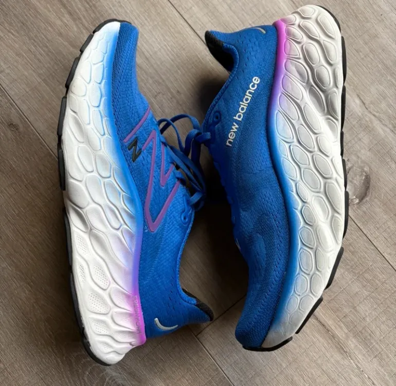 Used New Balance Fresh Foam X More v4 bike — image 2 of 7