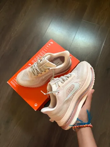 Nike Pegasus bike d'occasion — image 1 sur 6