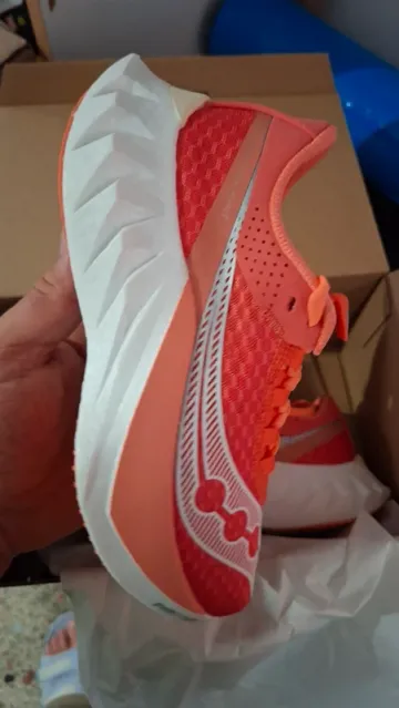 Saucony Endorphin Pro 4 bike d'occasion — image 12 sur 13