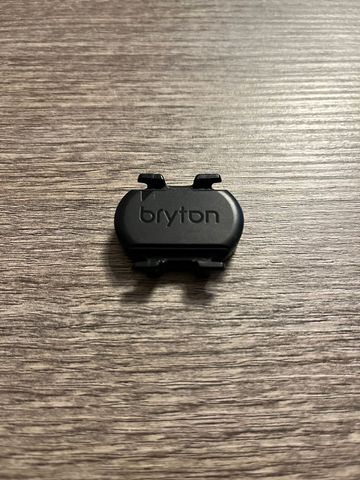 Tweedehands Bryton Cadence Sensor 2026 bike — afbeelding 1 van 3