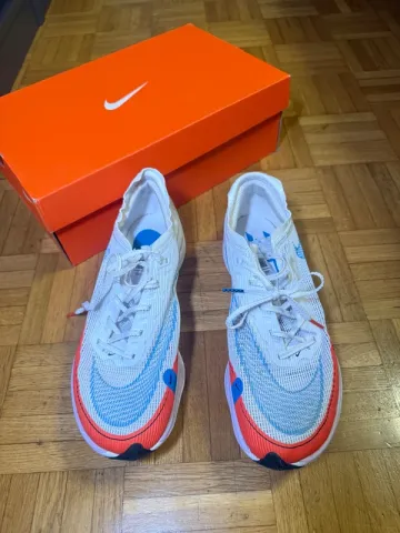 Used Nike ZoomX Vaporfly Next% 2 bike — image 1 of 4