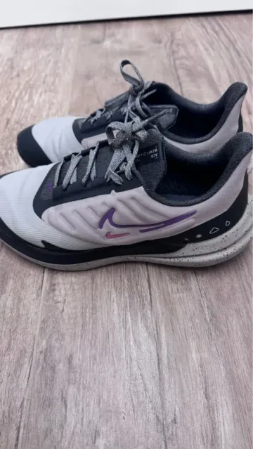 Used Nike Air Winflo 9 Shield bike — image 3 of 7