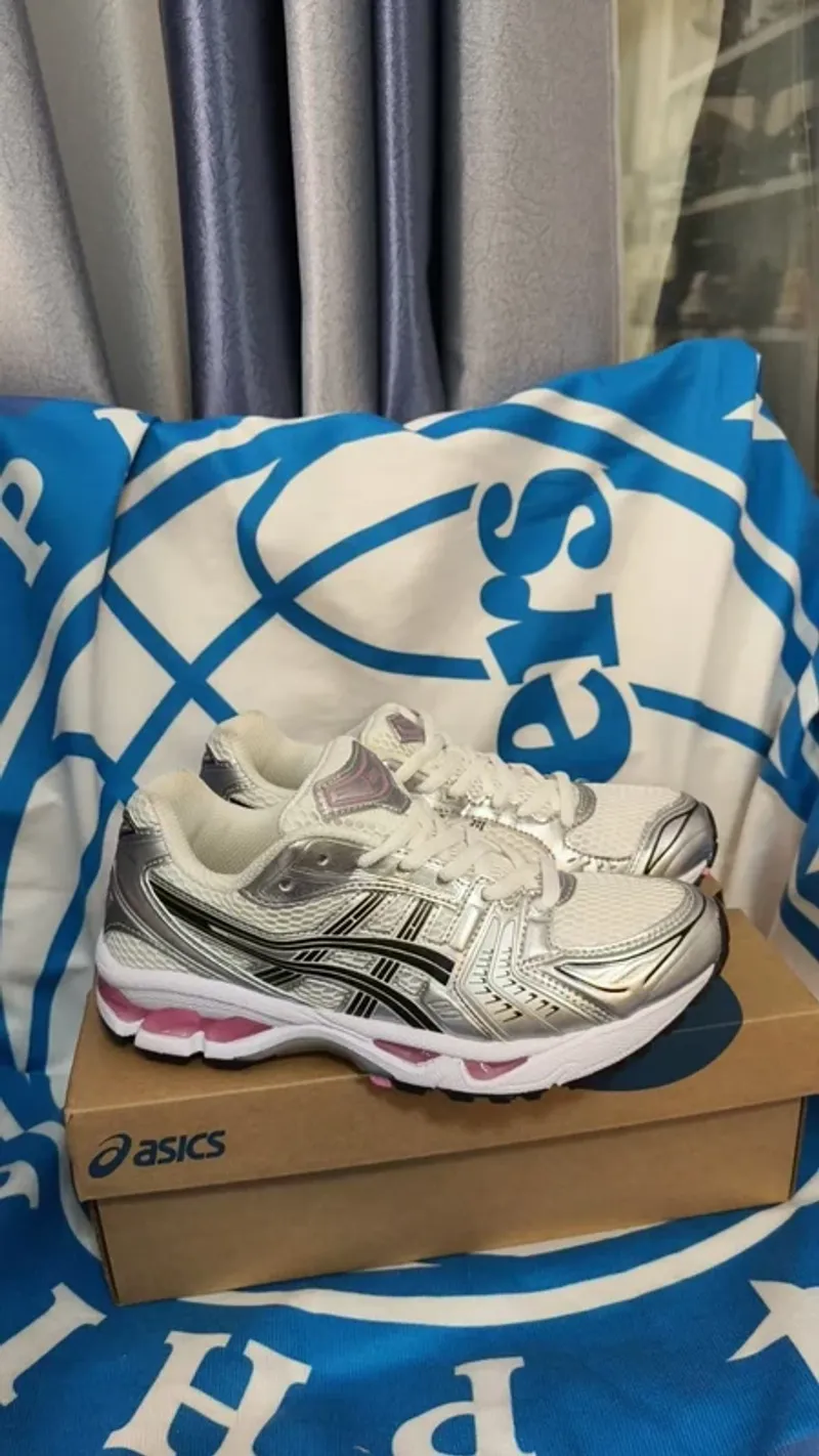 Used Asics Gel-Kayano 14 Running Shoes