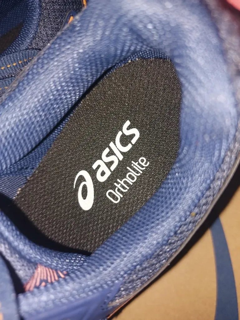 Used Asics Running Shoes bike — image 6 of 8